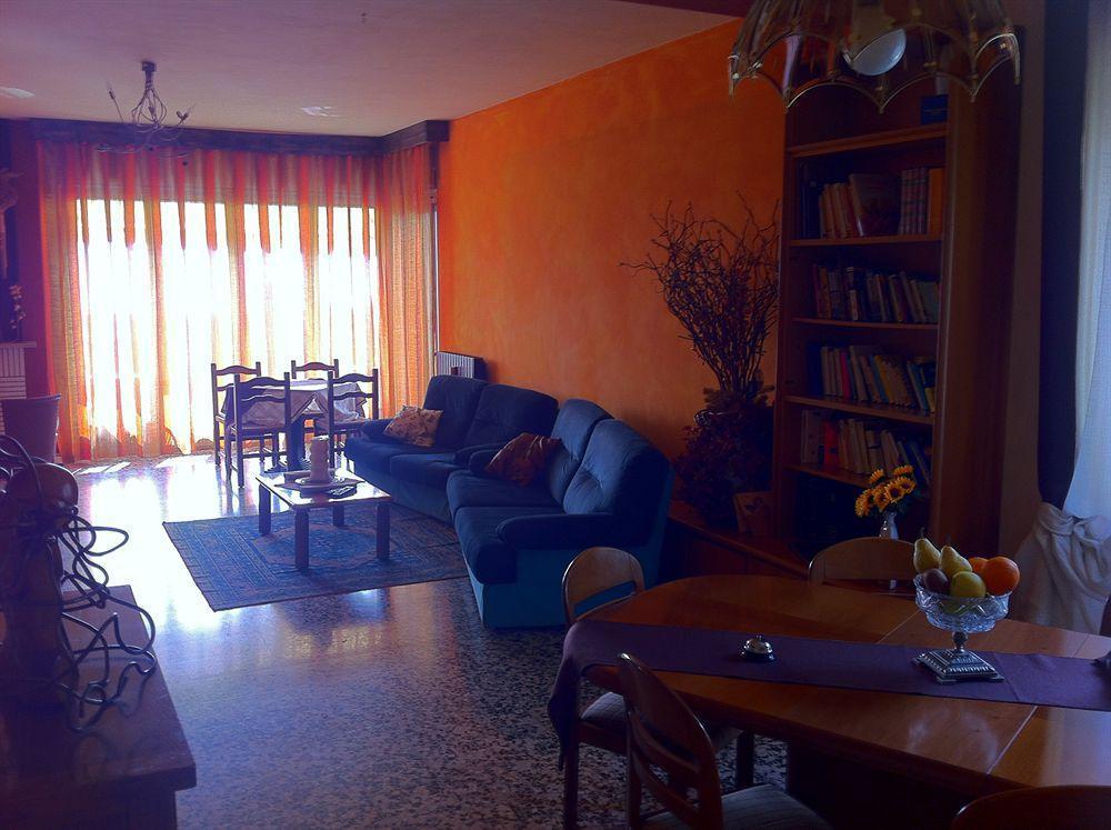 Guest House Villa De Ros ซาโล ภายนอก รูปภาพ