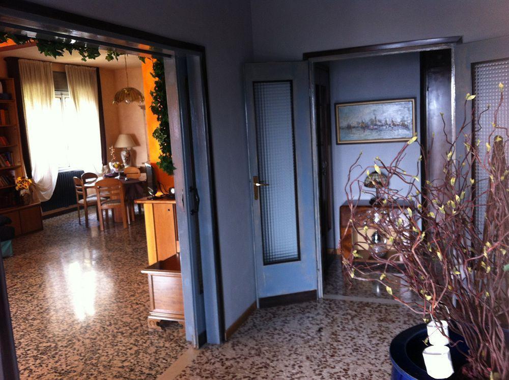 Guest House Villa De Ros ซาโล ภายนอก รูปภาพ