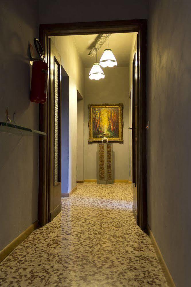 Guest House Villa De Ros ซาโล ภายนอก รูปภาพ